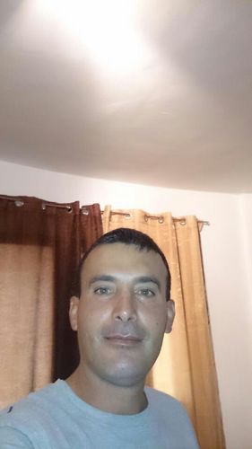 me pedistes un caniche y yo te lo compré,pero al dia siguiente me digistes que perro feo es,ya no se como sorprenderte jejejejejejejjejeje