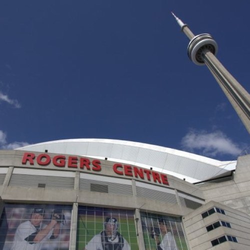 Going to the Jays game? Follow us to find out if the dome is open or not! Open Dome pic courtesy of @smirkswiggler