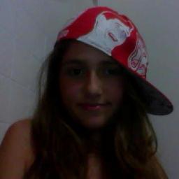 Sou a Princesinha que não Nasceu Para ficar presa no Castelo, Mas Sim para Enfrentar A realidade Com a Cabeça Erguiida ~ ♥