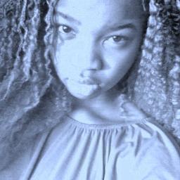 hey c'est MC la folle