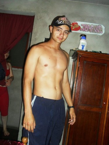 yuanyi321's profile picture. VIVE Y APRENDE