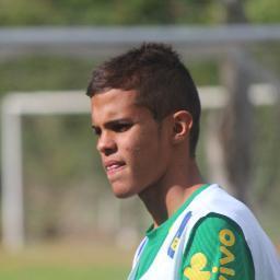 fã clube que foi feito com muito carinho ao jogador

AJR96
@aurinhoospfc jogador do sub17 spfc e seleçãosub17