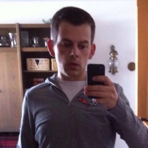 SebPeik's profile picture. Meine Begeisterung kann Spuren von Eintracht Frankfurt enthalten. #ally #ceasefirenow @sebpeik@expressional.social