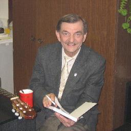 Фортепианный мастер. Изобретатель двух репетиционной механики пианино.
8 (903) 192-76-32.