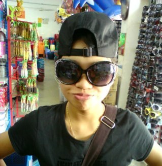 BB pin 21fc9591@Wechat Id farakecik.
smile to me..plzzz^______________^