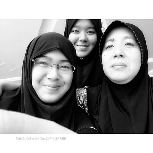 Allah.  my one and only ♥ :)