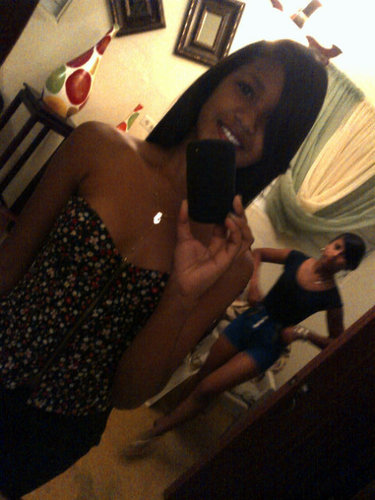 •Me cOtiizO Sii Tu lO Hace'  •Reales cOn lOs Reales :) •CelOsa cOn lO MiiO' :$ •nO' ViivO Pah La Gente •Piies En TiIerra - OrqullO En Las Nubes' •pin:29613450