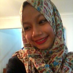 2 Amanah Family ● Ahmad Faris's 1st princess ● Turning 14 on 27th december '13 ● Dear future, please be nice to me ● @AfifRayyen 's baby boo :*