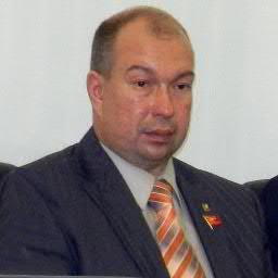 Депутат совета депутатов муниципального округа Алексеевский, Руководитель листовочной группы МГК КПРФ.