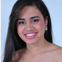 Eu gosto de gente que se importa. Gente que sorri. Gente que sabe pedir desculpas.
Gente que te encanta com um olhar. Gente que te ama sem pedir nada em troca.