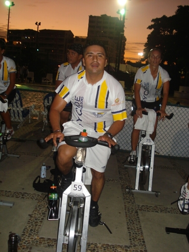 instructor de spinning certificado instruct de spinning en el Miriam gym ,Gold s gym , Liga de puerto azul,Becuby gym,Hilton colon , Gym 303D