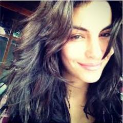 mesmo tentando não posso sem você.
    minha meleca @melfronckowiak ♥