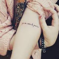 Quando tudo nos parece dar errado Acontecem coisas boas Que não teriam acontecido Se tudo tivesse dado certo.       #RenatoRusso      *-*
