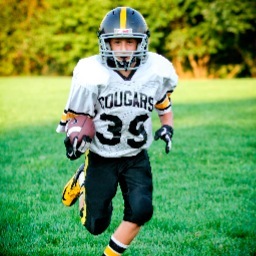 I love the game of football and want to get noticed
