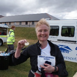 I tweet, run, walk, stay slim in East Lothian. Love beaches, hills, holidays. I ran my first marathon in 2013, the best is yet to come! Come & say Hi! :-)