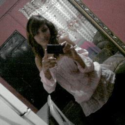 XiomaraBlanca's profile picture. el amOr llega a tu vida en el momentO en k stes preparada para aceptar cOmpartir tus mOmentOs felices sin pedir explikaciOnes..ni razOnes..♥