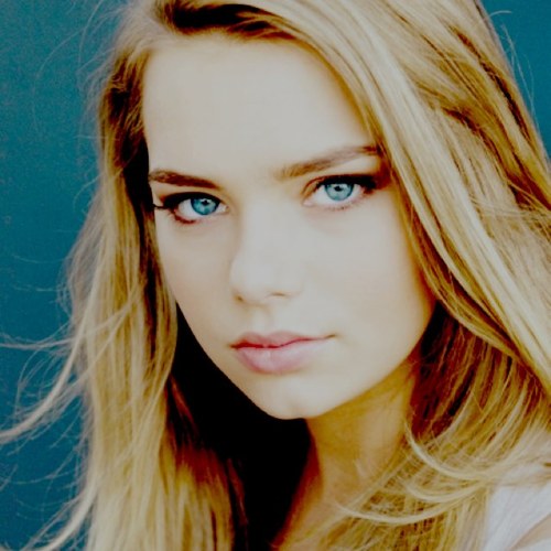 AlanaPWilliams_'s profile picture. #OriginalCharacter #SingleAndLooking The ocean is my secand home. Music means alot. Loves to drink and have fun.