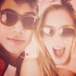 Eu amo os meus anjos, Arthur, Lua, Sophia, Micael, Chay e Mel.