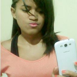 Vcs riem de min por eu ser diferente,i eu rio de vcs por serem todos iguais!