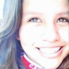 É necessário um minuto para sentir afeto por uma pessoa, uma hora para gostar dela e um dia para amá-la, mas é preciso uma vida inteira para esquecê-la.
