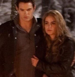Once a bitch, always a bitch. And that's what I am. [RP 18+] [Heart and soul belong to @Emmetttheking] [The Queen Bitch] [Vampire]