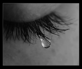 آنججبرت ب آالصمت وَآنا 
        فِ دآخلي آلف ڳلمة..