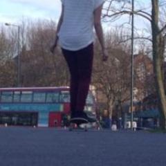 You me at six, Sum41, Skater, SivaKaneswaran, Fifteen, London, I FOLLOW BACK :)