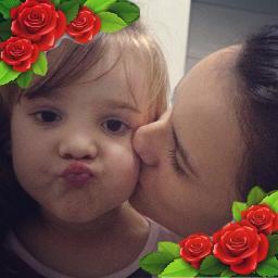 Menina, Mulher, Mãe! Apaixonada pela vida, pela minha família, pelos meus amigos e pela melhor parte de mim, Maria Eduarda, minha eterna princesa! =)