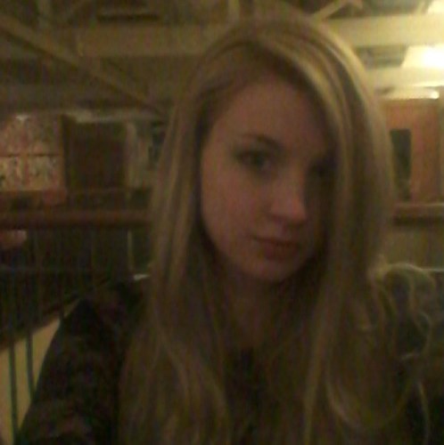 JessingtonBear's profile picture. illustrator/poppy grower