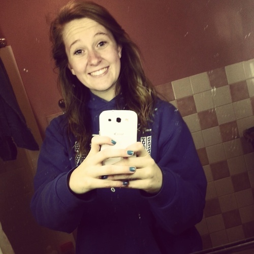 I'm kayley :) sophomore, 16. folllow me bitchessssss!