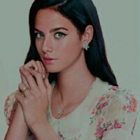 Latifa (@tofy100) 's Twitter Profile