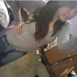 Follow me Bitches :3 ♥