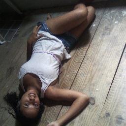 sou carioca, extrovertida e amiga
