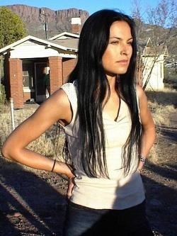 Mama of two. @BitchBitchLeah_ and @ArrogantHowl. New grandma of Lucy Call. Nurse. @HailTheStache is my man.  -Twilight RP-