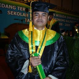 Sudah mempunyai keluarga.