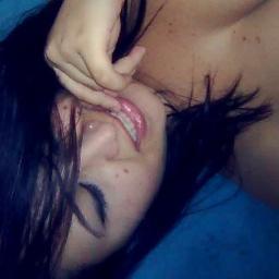 Letrista - Professora de Inglês - 20 anos - Vascaína - Acólita - Brasiliense :3 - | http://t.co/xY5DpHc3Ic |http://t.co/wrGgnPQrfV |
