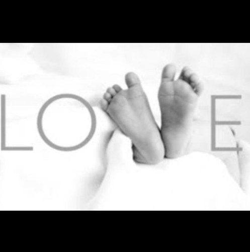 mummaCicca's profile picture. Bold and irreverent, honest and contagious, mummaCicca provides social commentary on the challenges faced with pregnancy.