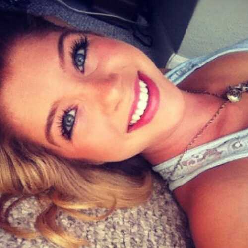 PaisleyHTTL's profile picture. Hiiii Im Paisley! Cheerleader,Singer and Unicorn Queen!