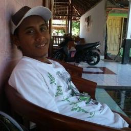 Lahir dr org kurang mampu,tp aq bannga ma org tua qu wlaupun dia sengsara,mkcih ortu qu