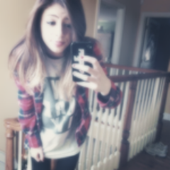 Vocalista da banda Against The Current.