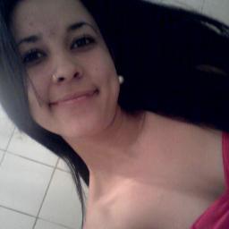 Não vou gritar a felicidade, a inveja tem um sono leve. Não quero para perto de mim. ♫♪
