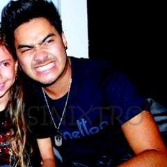 E todos os dias eu descubro vários motivos para te amar mais e mais (L) Since: 29/04/2011 Oficial: 15/02/2012 Dona: Tais