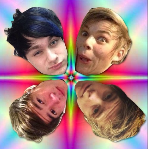 There's a lot of banging.. Micake/4 + Band(: Calum RTed us. Michael wants the boobs.