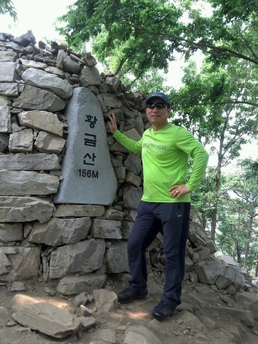저는 온천의 고장 충남 아산에 살고 있는 韓光熙입니다.

늘 건승하세요^^