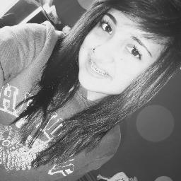 EveelinBieber's profile picture. Chilena,Simple & sensilla.,cariñosa,critica, perfecionista,independiente,sociable & de13.Hip hop, pop, amigos, fiestas,Risas,Abrasos,besos,Mujer común . . .