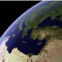 FashEarthBlog's profile picture. Fashion Earth see's the ambiguity of fashion - its references, inspirations & creativity. A journey of fashion, journalism, culture & everything in between.