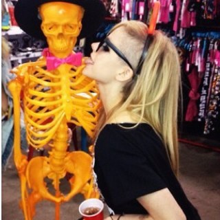 ALevighne's profile picture. kiss me