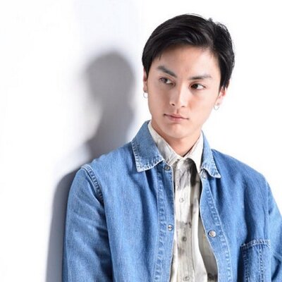 こうちゃん 高良健吾ファンあるある その１ 友達に高良健吾と言っても通じないことが多い 高良健吾の独特な世界観が最高だと思っている Supreme大好き サブカル女子と言われるとなんか腹立つ 高良健吾のファッションセンス最高 澤田石和寛