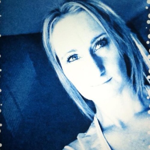 Le4nn's profile picture. 