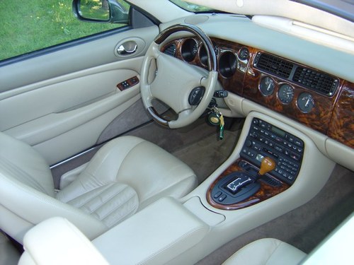 AlchamolacJean's profile picture. 